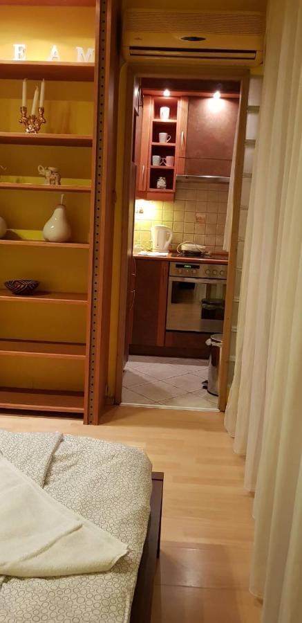 Obuda Apartment Boedapest Buitenkant foto